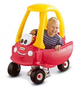 Cozy_Coupe_con_niño